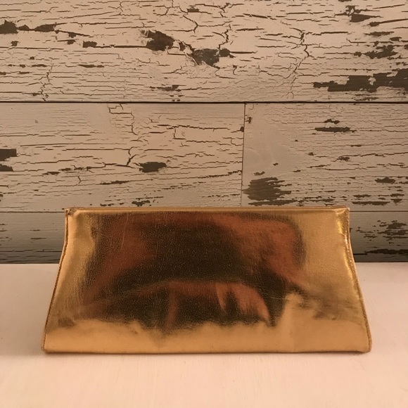 Chic Golden Clutch Bag - Picture 1 of 3